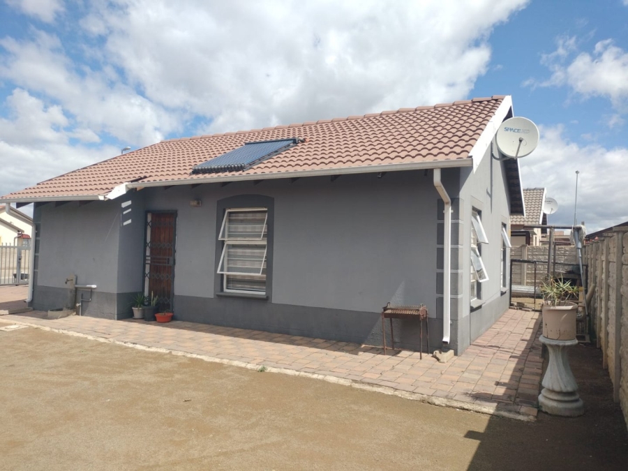 3 Bedroom Property for Sale in Raceway Free State
